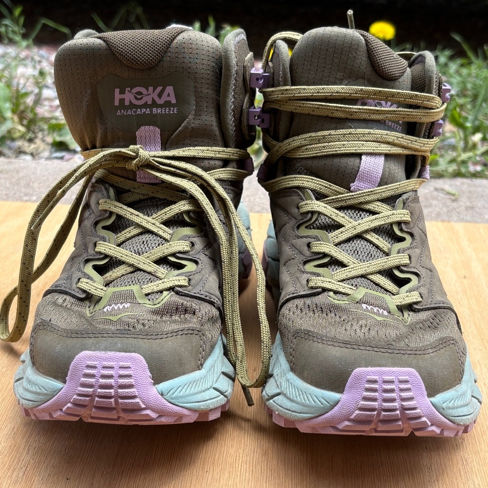Hoka Women's Anacapa Breeze Mid Hiking Shoes